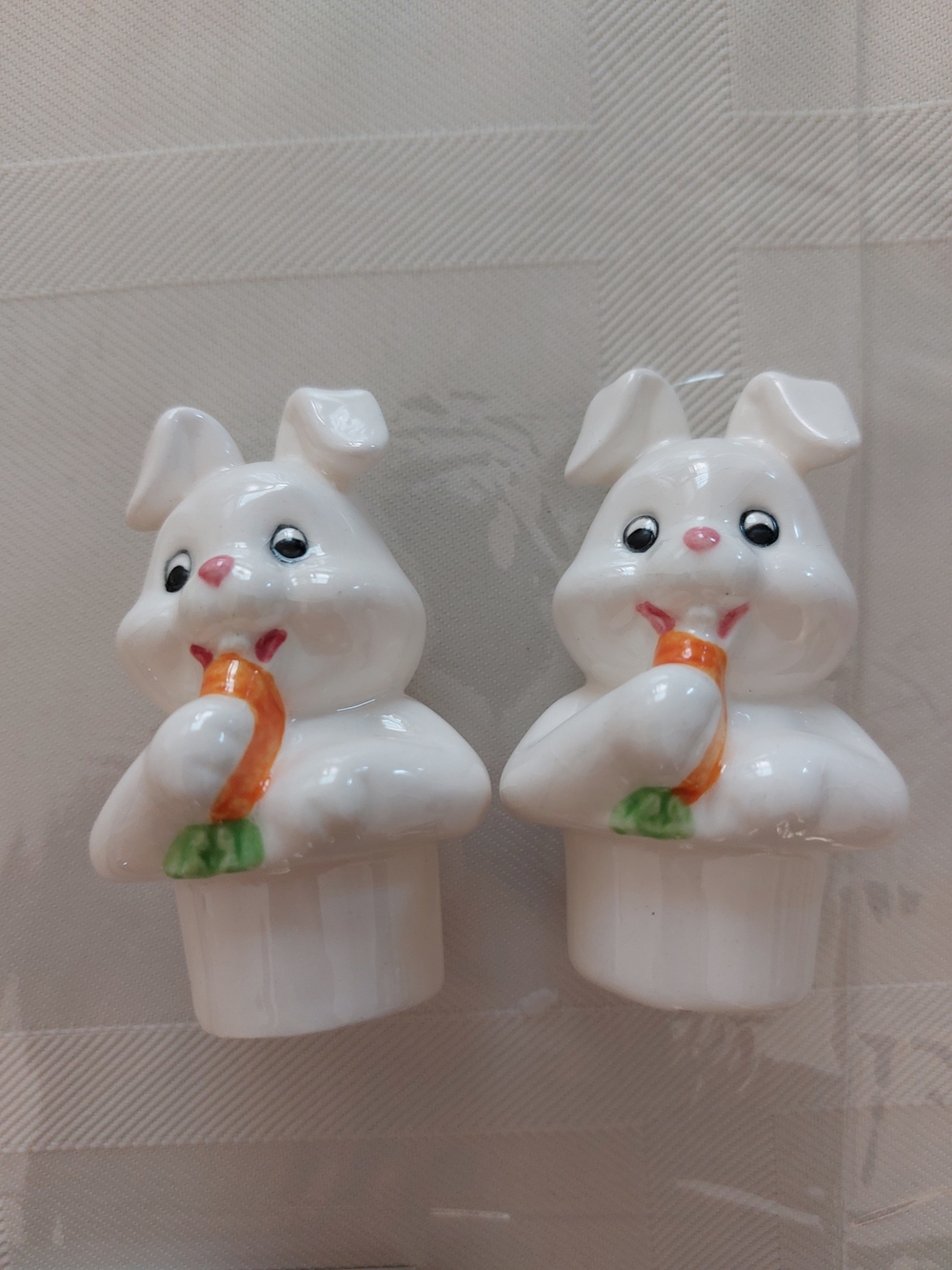 White Ceramic Bunny Salt and Pepper Shakers with Orange Carrots